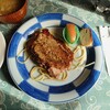 シャンティ - 料理写真:食べごたえあるサイズで提供してくれる"チキングリル"。