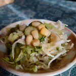 シャンティ - 胡麻ドレッシングでいただくサラダ。