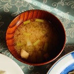 シャンティ - 熱々で提供してくれる絶品"お味噌汁"が付くのも、昭和スタイル。