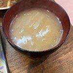 おばんざい処 のりっぺ - 味噌汁（大根）