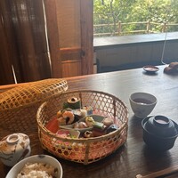 韻松亭 - 