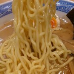 中華そば 青葉 - 麺はこんなかんじ。