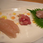 じどりや 穏座 - オスのささみ、ソリレス、メスの胸肉