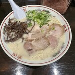 豚麺 気 - 