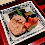 京都石塀小路豆ちゃ - おばんざいの煮物