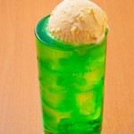 Alcohol melon cream soda