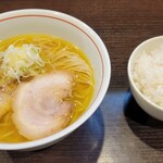 らーめん颯人 - ラーメンライス