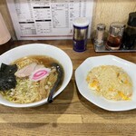 甲州屋 - ラーメン+半チャーハン