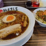 麺屋まる玉 - 料理写真: