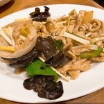 西龍軒 - 黄ニラと豚肉の炒め