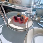 ピーク・ラウンジ - ティーセット1番下