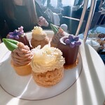 ピーク・ラウンジ - ティーセット1番上