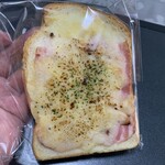 パン工房クルール - クロックムッシュ　３２０円