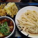 武蔵野うどん 竹國 - 肉汁うどん　と　揚げ物