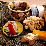 馬車道 大かわ - 飾りをよけると