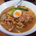 Tengu Kitakoshi Ramen - ◆味噌 天狗らーめん　710円
                        
                        スープ
                        味噌:味噌風味の他に、何かフレーバーは入っているようで!?
                        通常の味噌スープとは イメージが異なる。
                        塩みまろやかで、食べやすいのだが、何だろう?