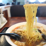 悦来香 - 五目麺の麺