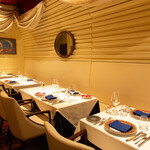 フレンチ割烹 宿 - 貸切ご宴会にも対応いたします。人数やご予算など、何なりとご相談ください。プライベートな空間で、パーティーや色々な飲み会・宴会をお楽しみ下さい。