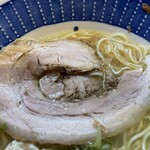 らぁ麺 桃の屋 - やまゆりポーク大判チャーシュー