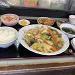 中国料理 頤和園 - 家内の注文した焼きそば