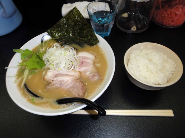 移転】博多拉麺 KAZU （カズ） - 柏崎/ラーメン | 食べログ