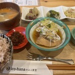 iro-hana かふぇ食堂 - 定食　メインメニュー：ぶりの大根煮