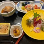 亀の井ホテル - 料理写真: