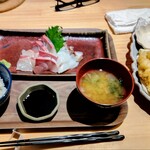 うみからそらへ - 白子天と刺身定食  1600円