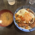 洋食 小春軒 - 小春軒特製カツ丼