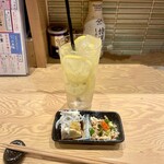 KITSUNE - 丸ごと生レモンサワー、お通し