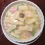 天祥 - 海老入りつゆそば(塩味)1650円。