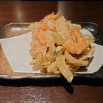 多摩うどん ぽんぽこ - 分厚いかき揚げ