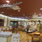 カンテボーレ - 開放的な売り場