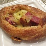 カンテボーレ - ベーコンキューブのデニッシュ