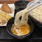 丸亀製麺 - 温玉出汁醤油にうどんディップ！