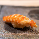 Sushi Ryuuma - 天草の車海老の中に牡丹海老