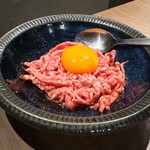 Jimbou Yakiniku Ryouriten - 和牛ザブトンのユッケ