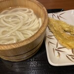 丸亀製麺 - 釜揚げうどん並と天ぷら