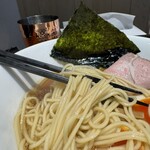 酒肴場 屯 - 細ストレート麺