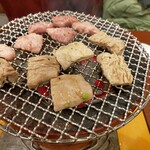 焼肉ホルモン 亀萬 - 