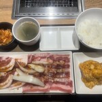 焼肉ライク - 料理写真:メガ盛りセット（300g）　1380円（税込）