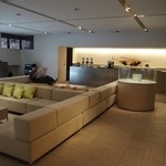 望楼NOGUCHI登別 - ラウンジではフリードリンクで楽しめます