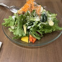PIZZERIA347 by il pinolo - サラダ。紫蘇が苦手なので、プレーンにシーザードレッシングでいただきました。