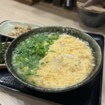 本格派博多うどん はし田たい吉 - 炙りとり皮うどん¥1100、卵とじ¥150、岩海苔¥100