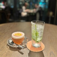 SAAWAAN BISTRO - パッションフルーツ ジン&パクチー