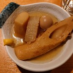 酒と飯スタンドゆうじ - 令和5年11月
営業時間(13:00〜24:00)
本日のおばんざいのちょこっとおでん盛り 税込330円