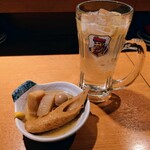 酒と飯スタンドゆうじ - 令和5年11月
営業時間(13:00〜24:00)
本日のおばんざいのちょこっとおでん盛り 税込330円
漬け込んだジンジャーはちみつハイボール 税込218円