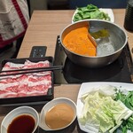 牛しゃぶ牛すき食べ放題 但馬屋 - 