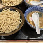 六厘舎 羽田空港店 - つけ麺（並）