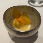 フランス料理 エステール by アラン・デュカス - パッションフルーツと生姜のアイス